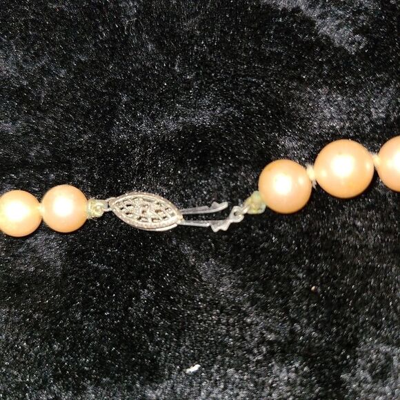 Vintage strand of costume pearls - Picture 3 of 6
